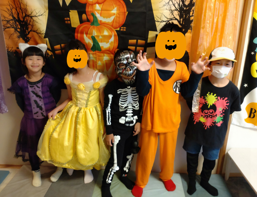 仮装して楽しむ自宅教室のハロウィンレッスン